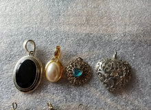 Load image into Gallery viewer, LOT OF 13 VINTAGE PENDANTS JEWELRY GEMSTONES RHINESTONES WHOLESALE LOT