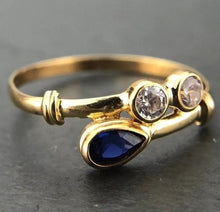Load image into Gallery viewer, Yet Playful ring made of gold 585 14k adorned with a Sapphire and White Stones