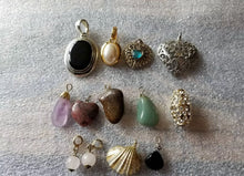 Load image into Gallery viewer, LOT OF 13 VINTAGE PENDANTS JEWELRY GEMSTONES RHINESTONES WHOLESALE LOT