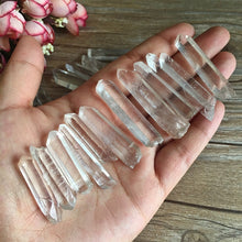 Load image into Gallery viewer, 3Pcs Clear Natural Crystal Quartz Cluster DIY Crystal Point Terminated Wand Specimen Pendant Healing Crystal Minerals Stones